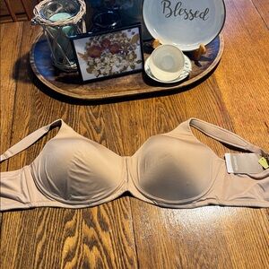 Amoena Lara Comfort mastectomy bra (44D) NWT
